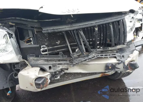 2007 Jeep Grand Cherokee Laredo z USA, uszkodzony, nr VIN 1J8GR48K07C544646